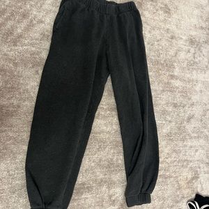 Hardly worn, very comfortable, easy to style